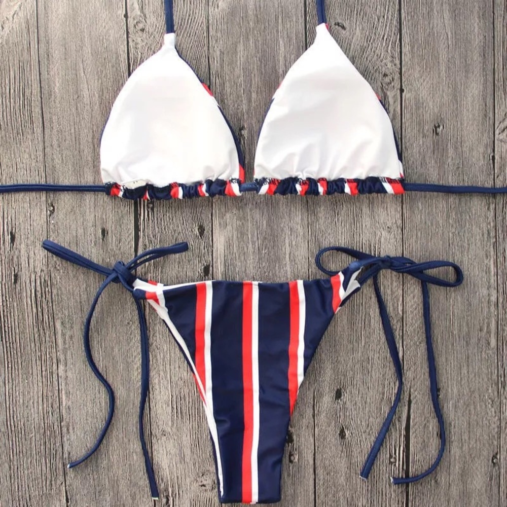 Two piece red white and blue bikini - Picture 4 of 4